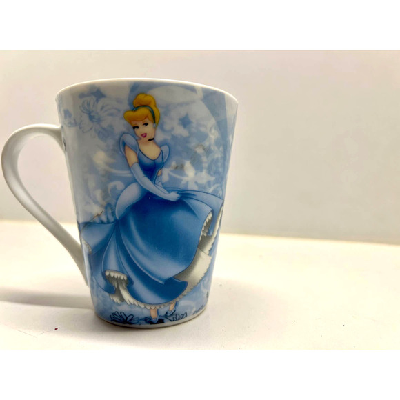 Disney Princess Cinderella Ceramic Dainty 8oz Tea Cup Coffee Mug - Picture 2 of 6